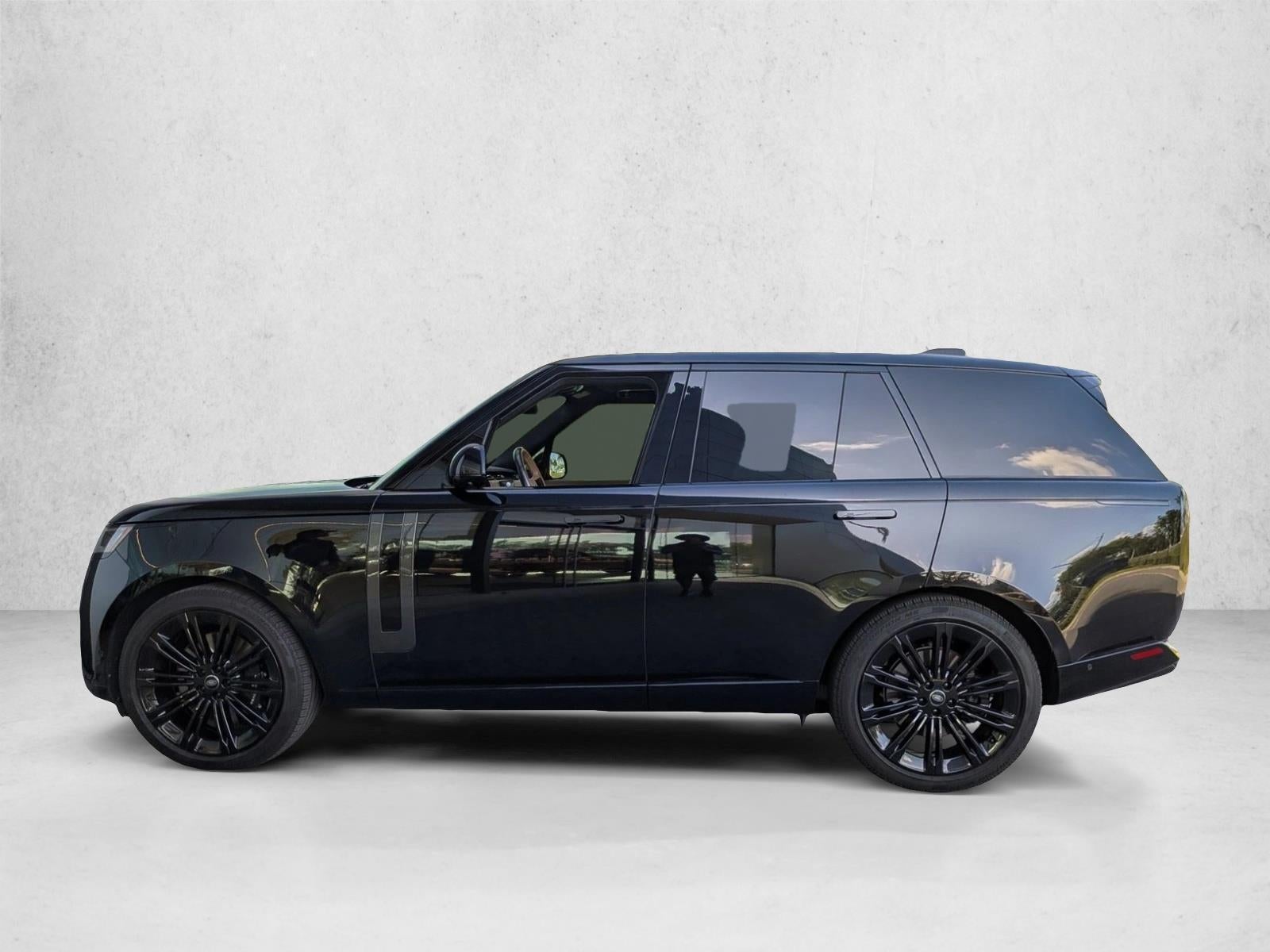 2025 Land Rover Range Rover P530 SE SWB