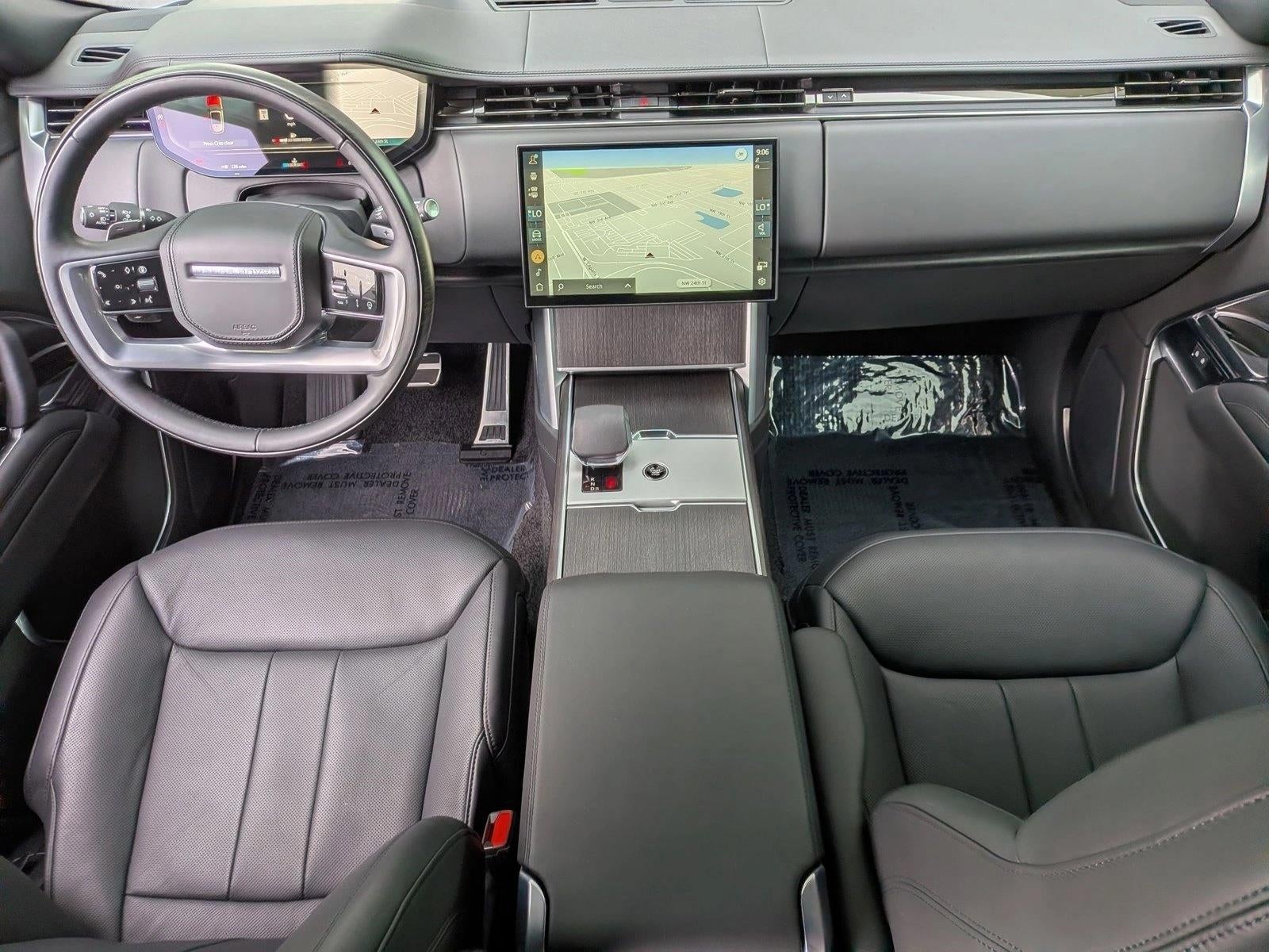 2025 Land Rover Range Rover P530 SE SWB
