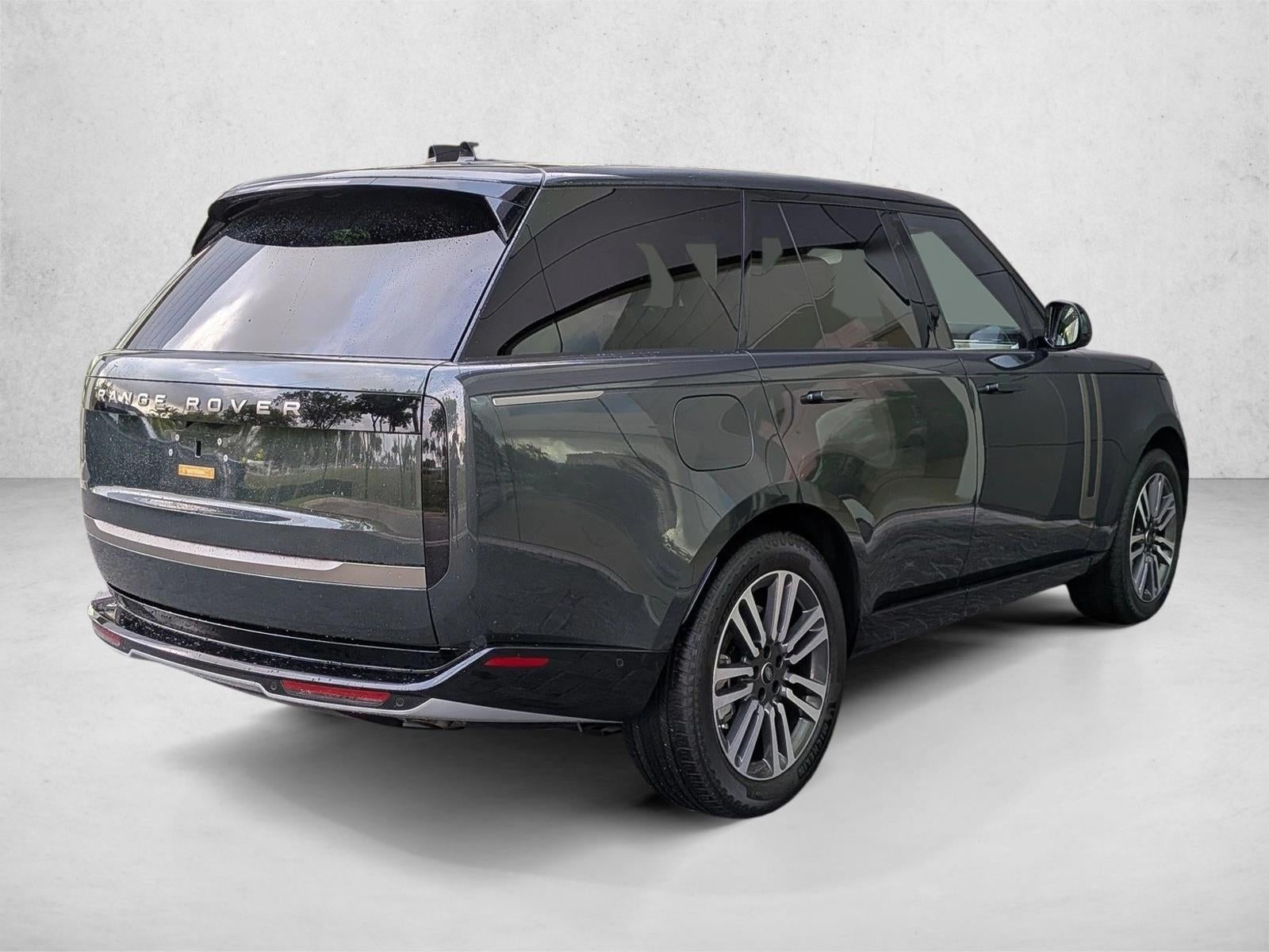 2024 Land Rover Range Rover P530 SE SWB