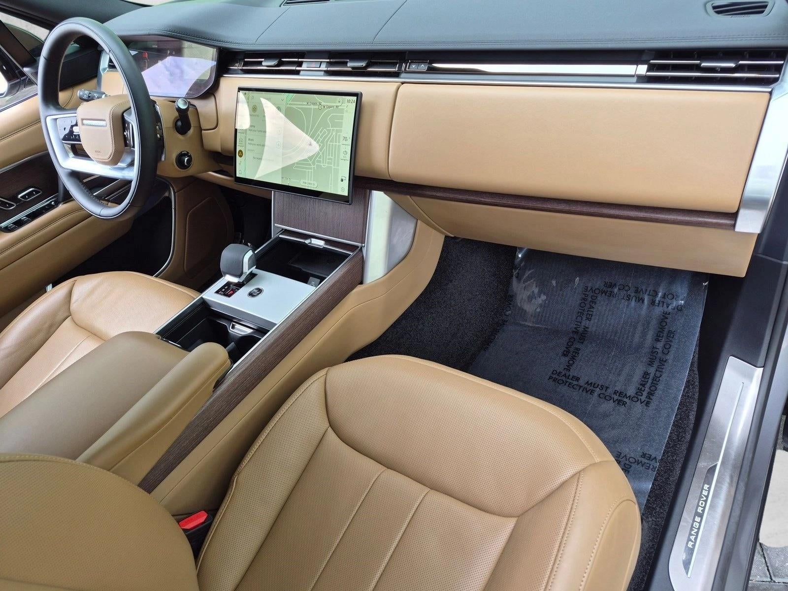 2025 Land Rover Range Rover P550e SE SWB