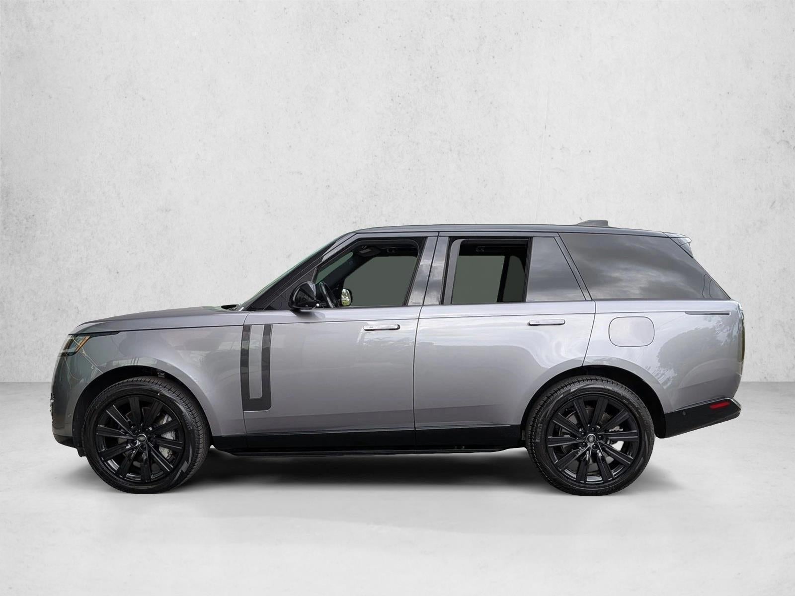 2025 Land Rover Range Rover P550e SE SWB