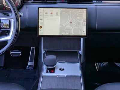 2025 Land Rover Range Rover P550e SE SWB