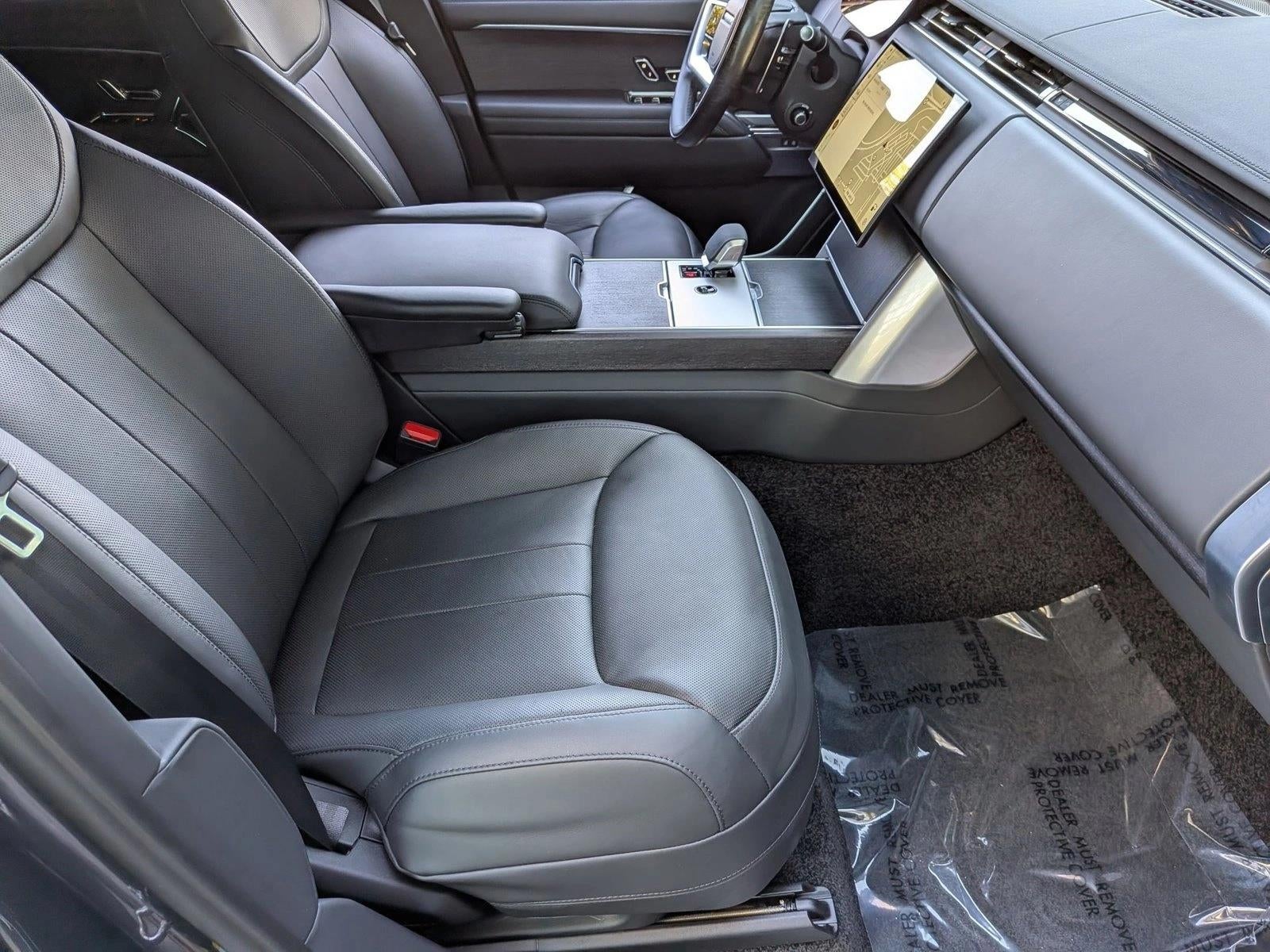 2025 Land Rover Range Rover P550e SE SWB