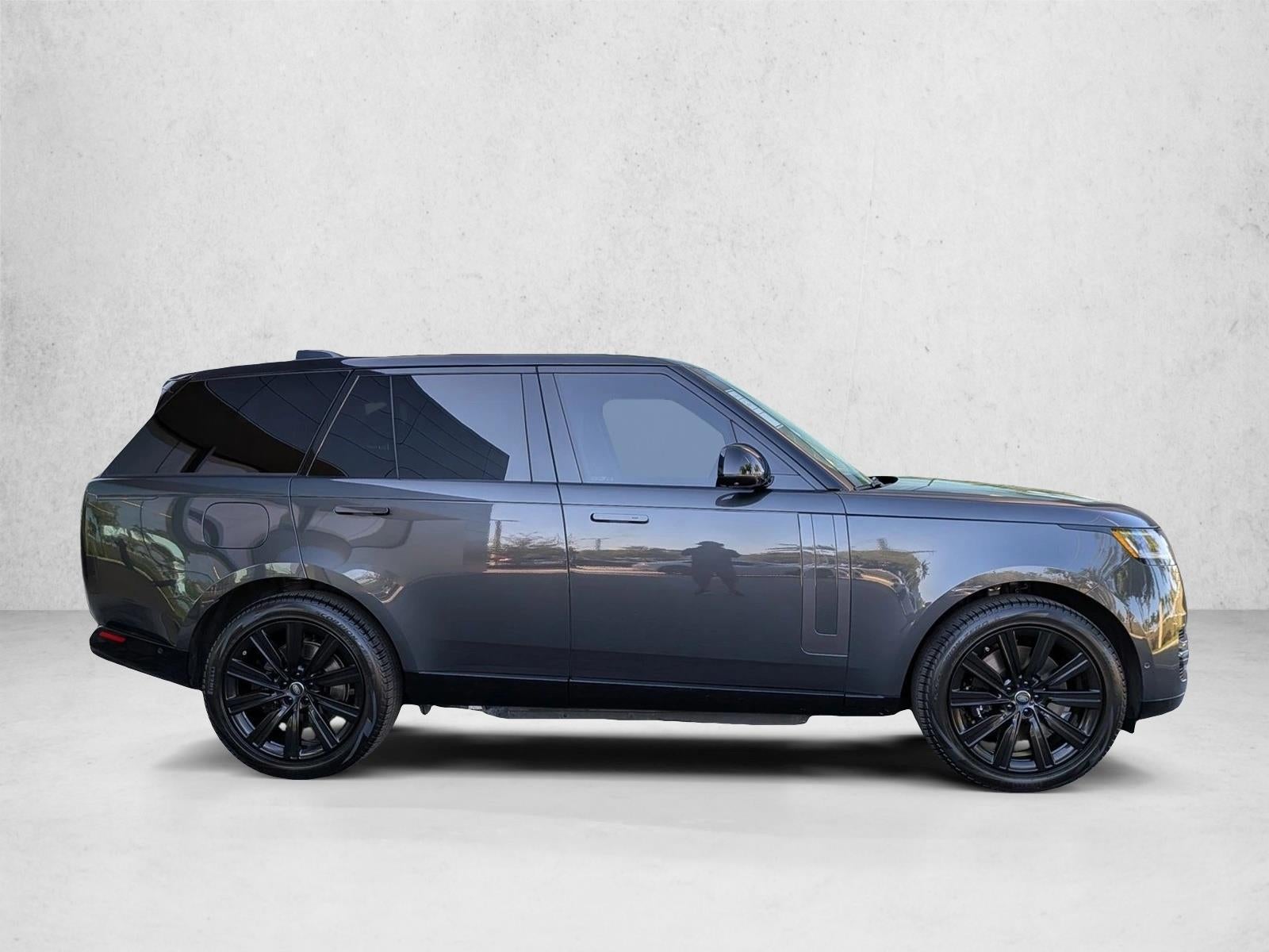 2025 Land Rover Range Rover P550e SE SWB