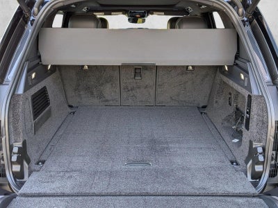 2025 Land Rover Range Rover P550e SE SWB