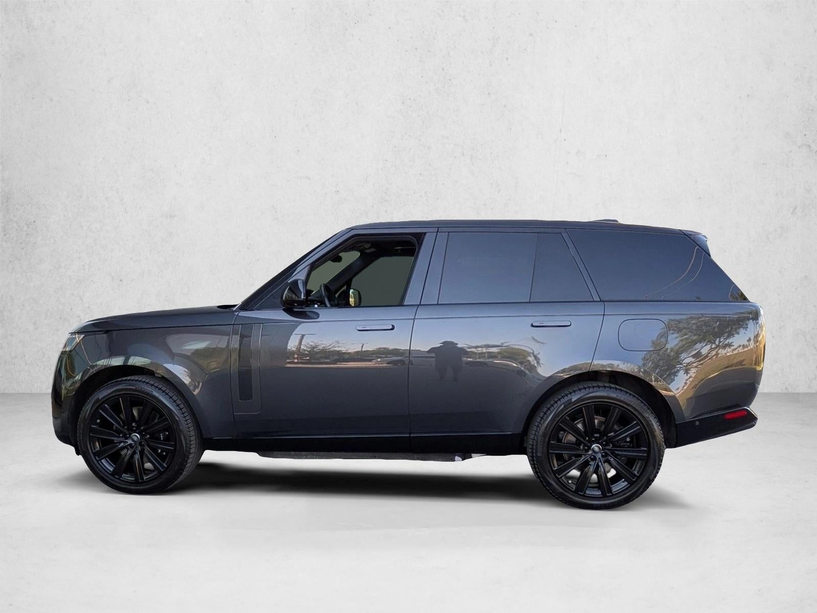 2025 Land Rover Range Rover P550e SE SWB