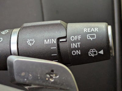 2025 Land Rover Range Rover P550e SE SWB