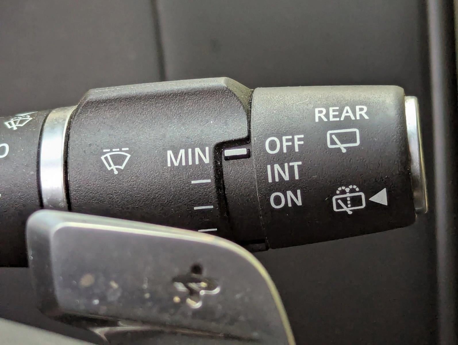 2025 Land Rover Range Rover P550e SE SWB