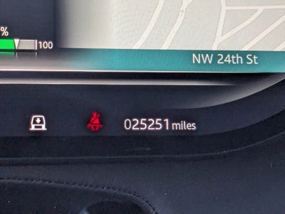 2025 Land Rover Range Rover P550e SE SWB