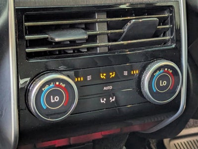 2025 Land Rover Range Rover P550e SE SWB