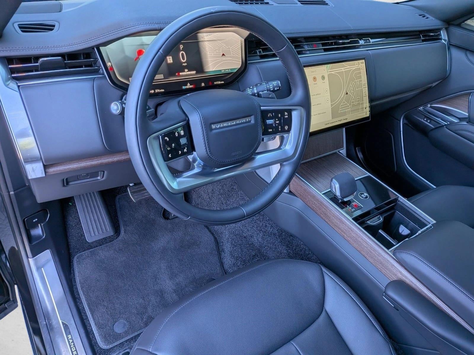 2025 Land Rover Range Rover P400 SE SWB