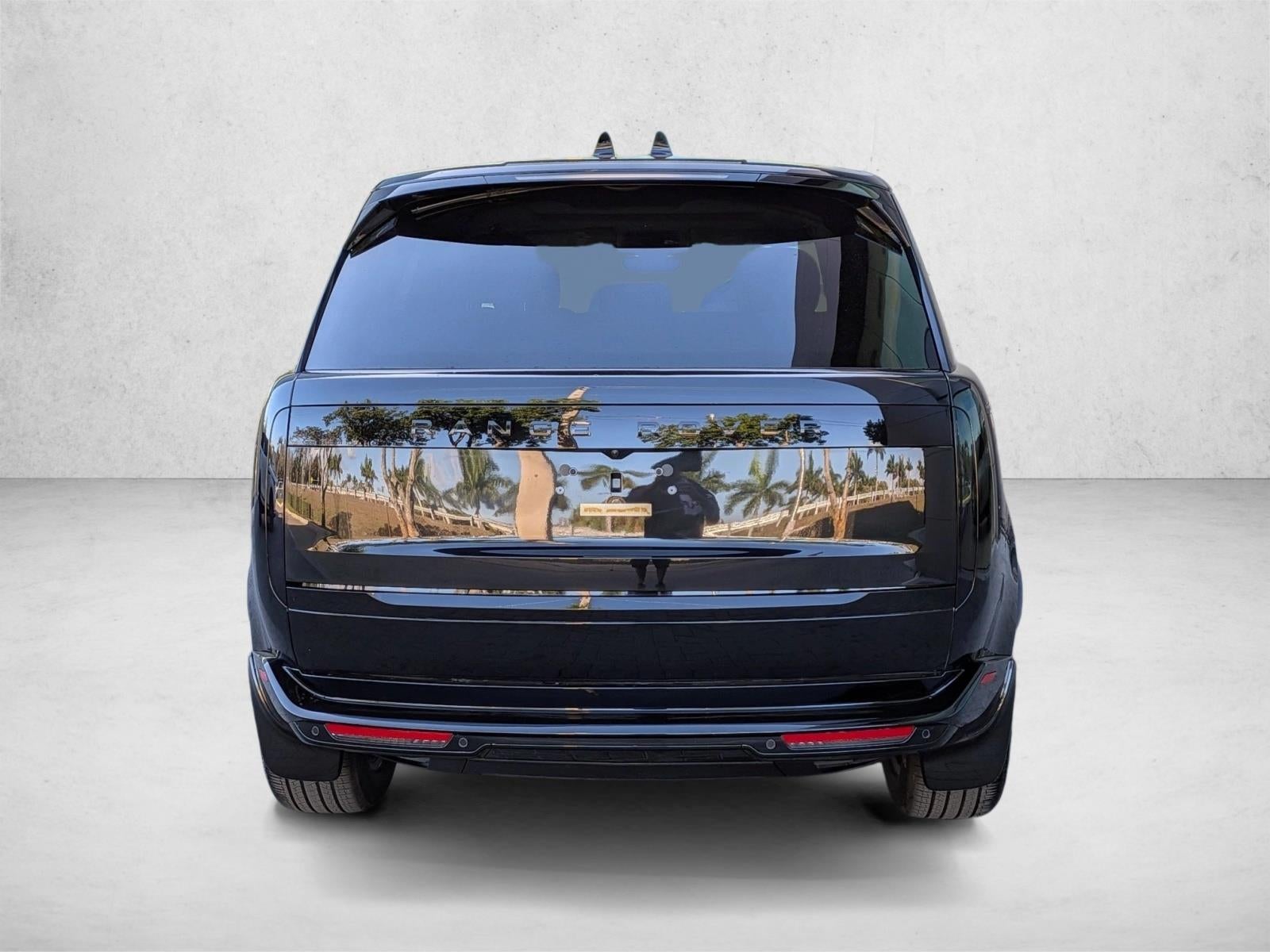 2025 Land Rover Range Rover P400 SE SWB