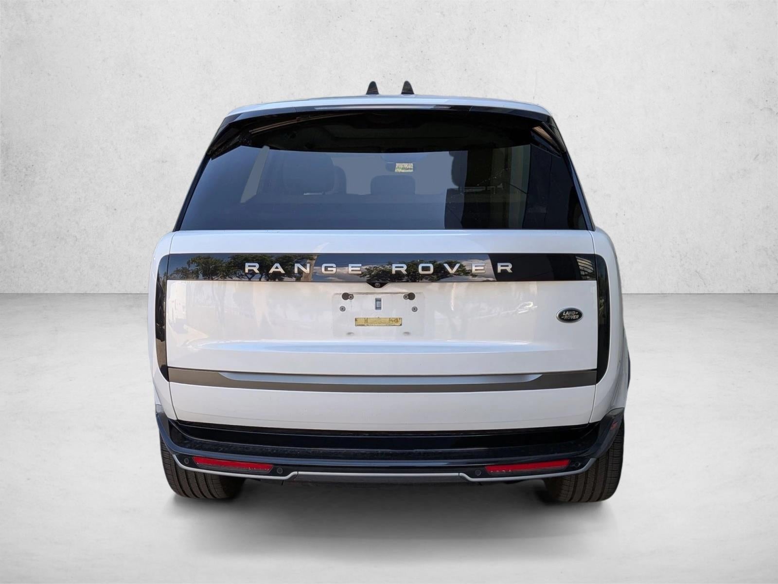 2023 Land Rover Range Rover P400 SE SWB