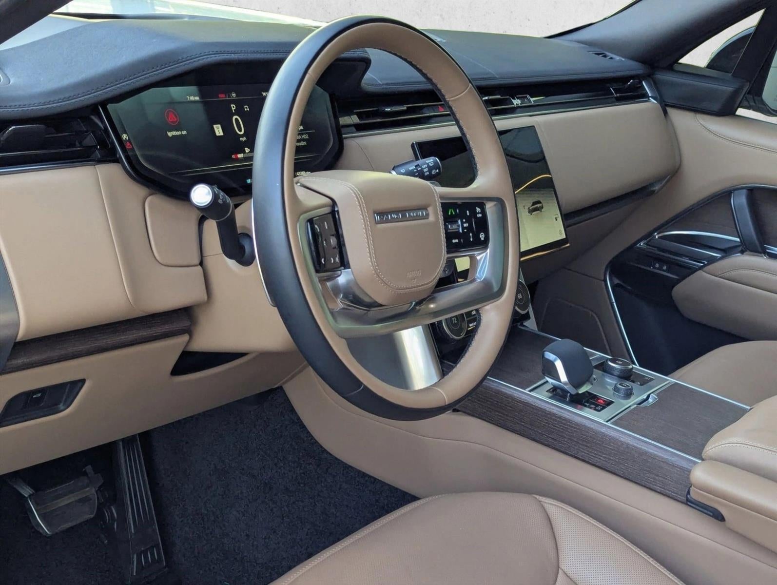 2023 Land Rover Range Rover P530 SE LWB 7 Seat