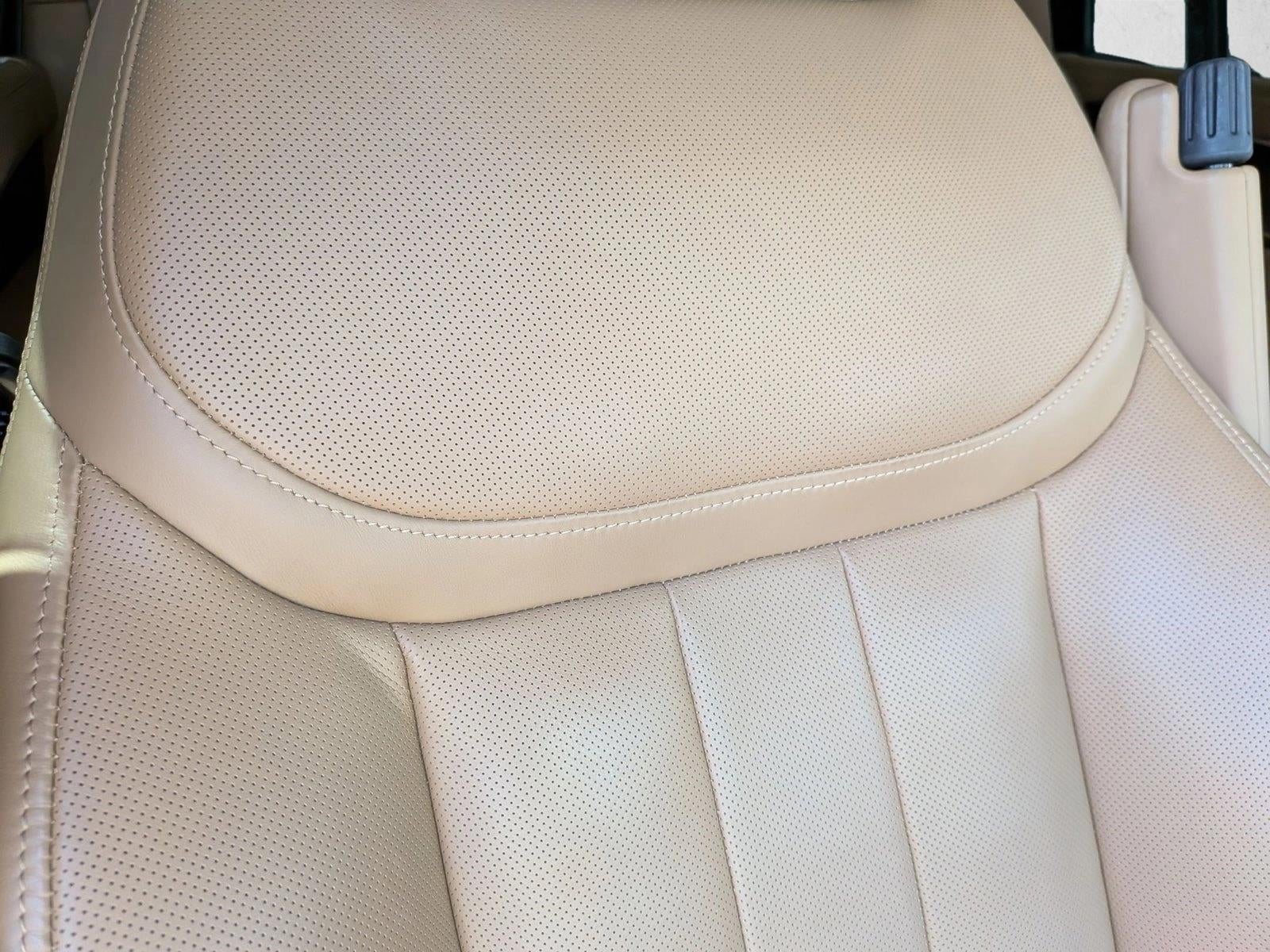 2023 Land Rover Range Rover P530 SE LWB 7 Seat