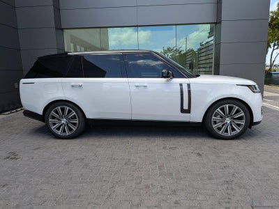 2023 Land Rover Range Rover P530 SE LWB 7 Seat