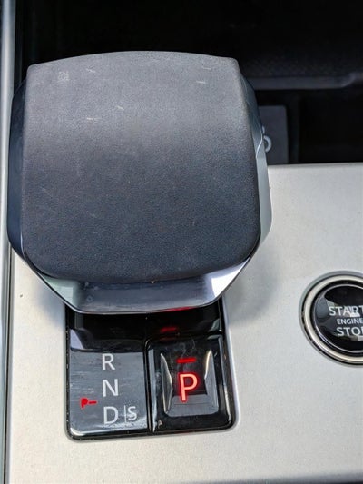 2024 Land Rover Range Rover P530 SE LWB 7 Seat