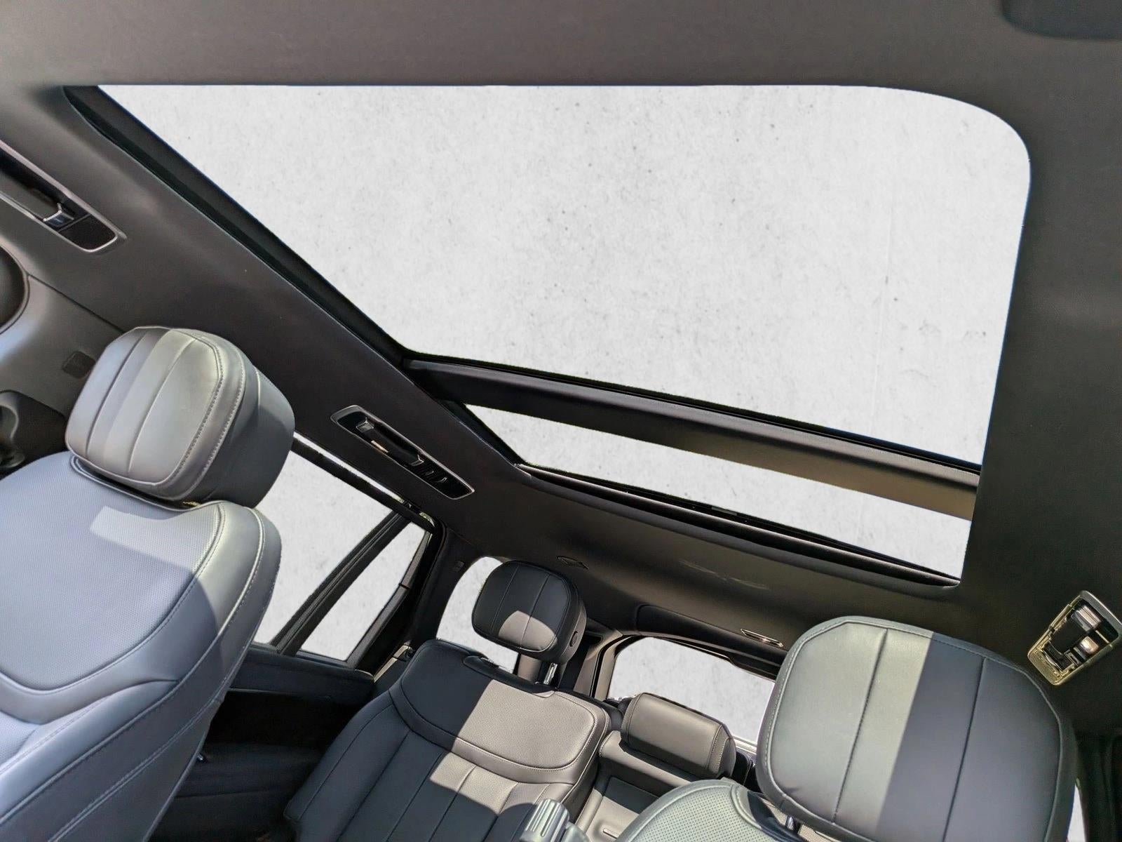 2024 Land Rover Range Rover P530 SE LWB 7 Seat