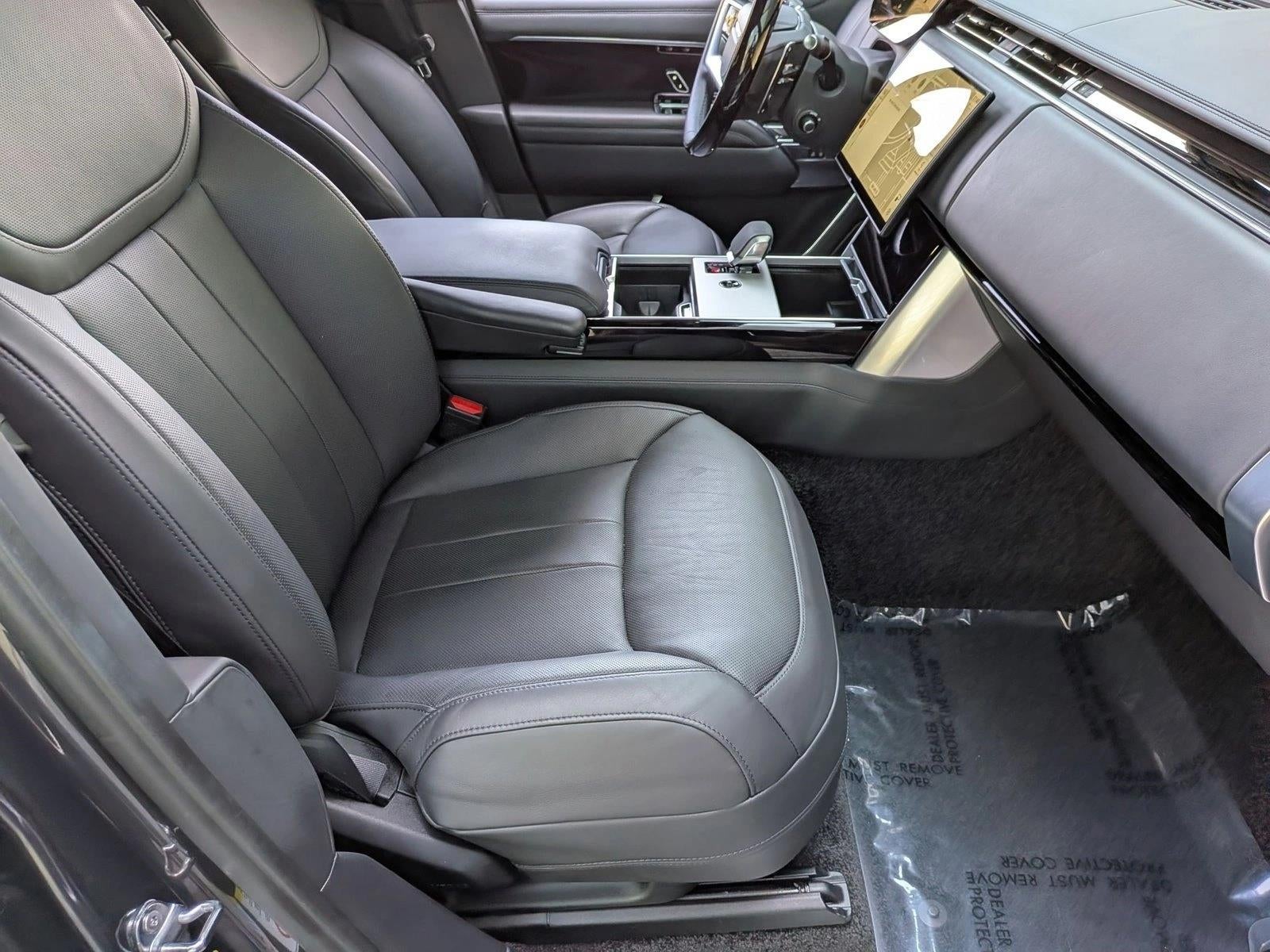 2024 Land Rover Range Rover P530 SE LWB 7 Seat