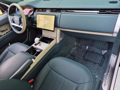 2025 Land Rover Range Rover P615 SV SWB