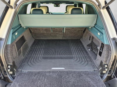 2025 Land Rover Range Rover P615 SV SWB