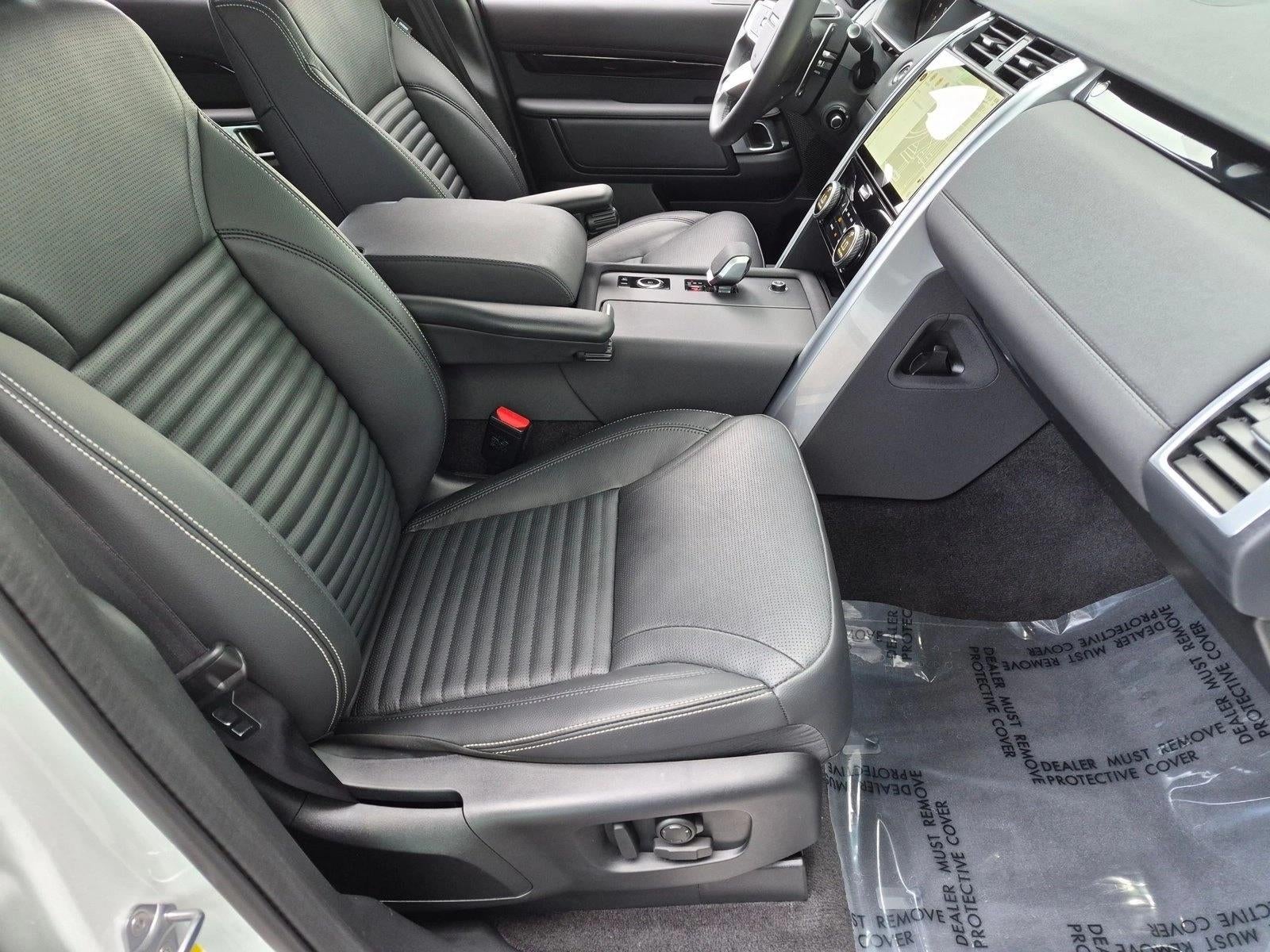2025 Land Rover Discovery P300 S