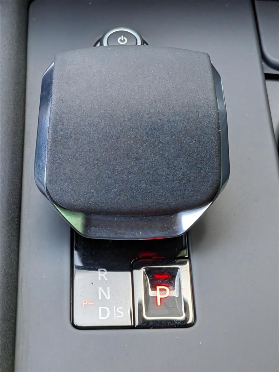 2023 Land Rover Discovery P300 S R-Dynamic