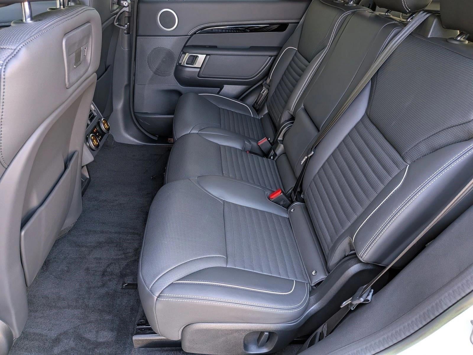 2023 Land Rover Discovery P300 S R-Dynamic