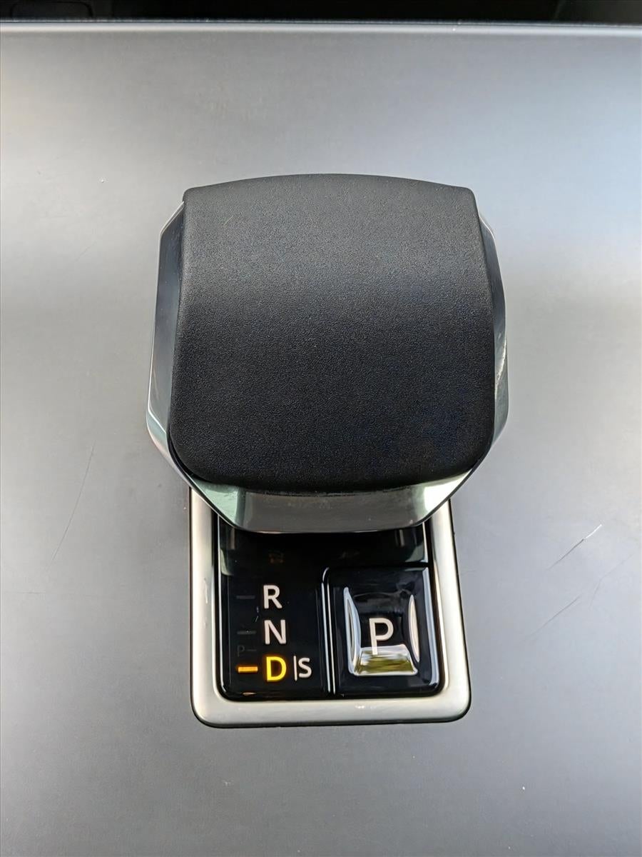 2026 Land Rover Range Rover Velar P250 S