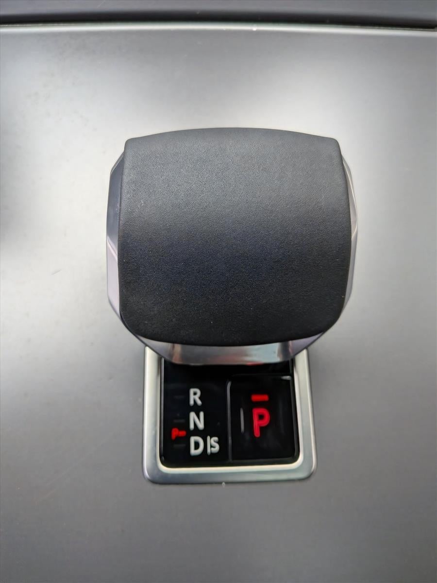 2026 Land Rover Range Rover Velar P250 S