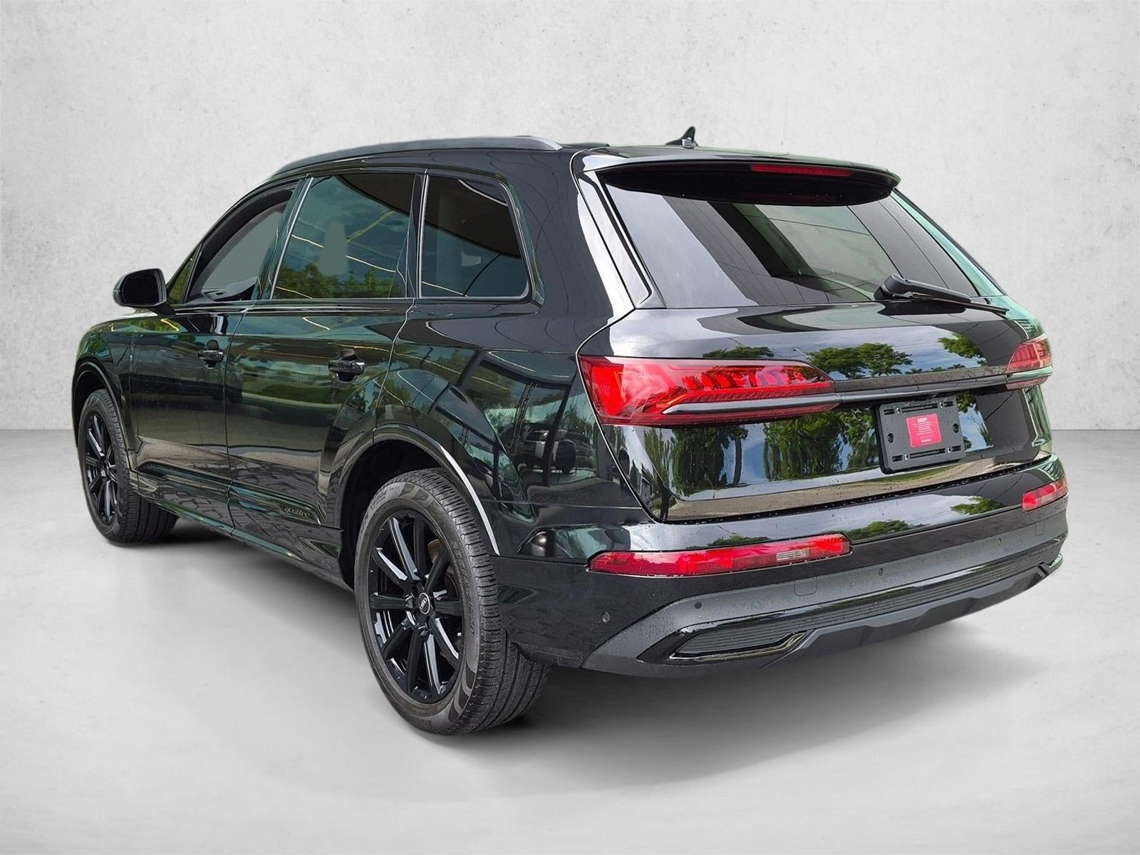 2022 Audi Q7 Premium Plus 45 TFSI quattro
