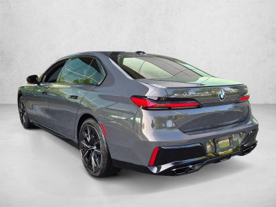 2023 BMW 760i xDrive Sedan