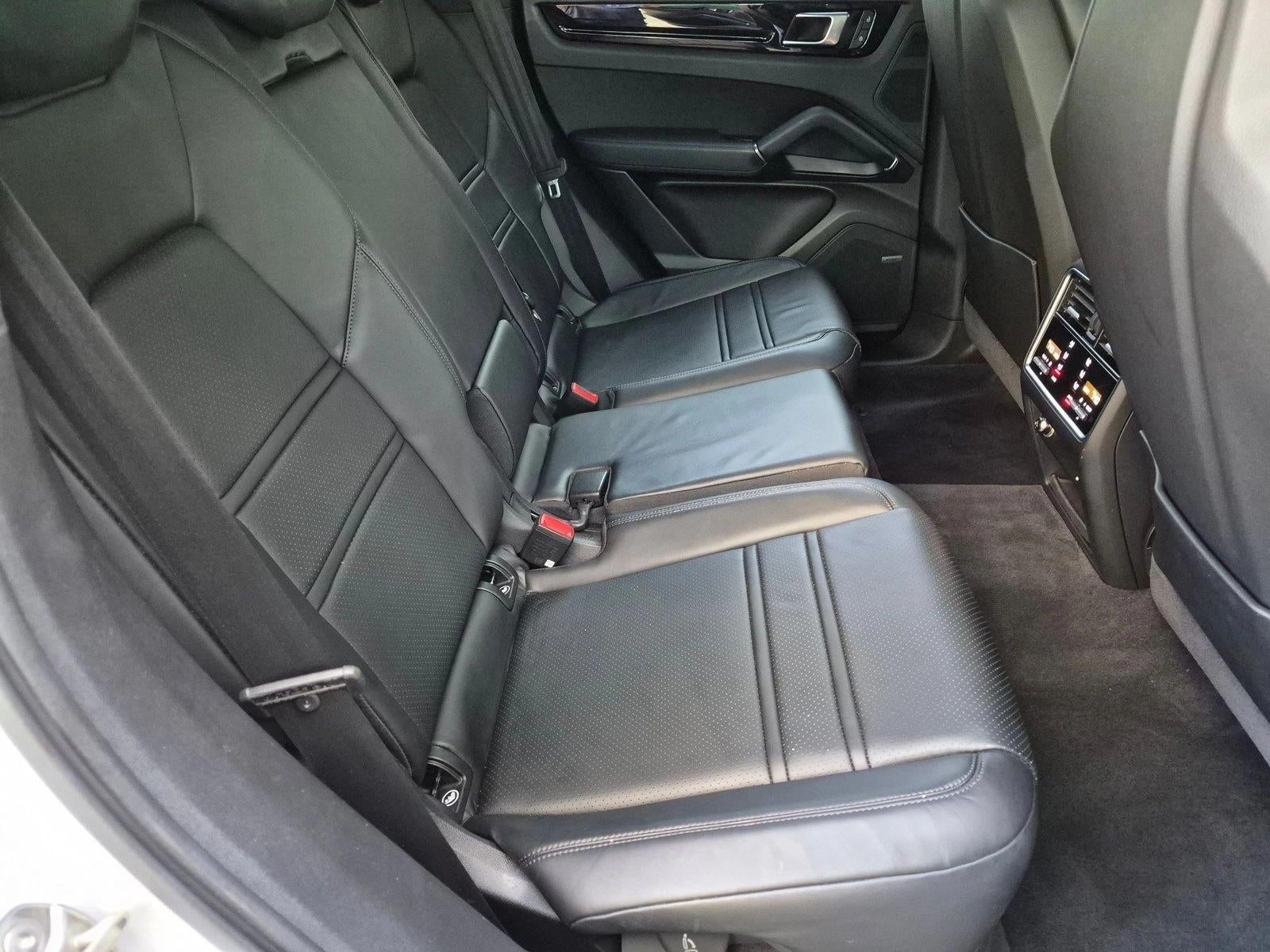 2023 Porsche Cayenne Platinum Edition Coupe AWD