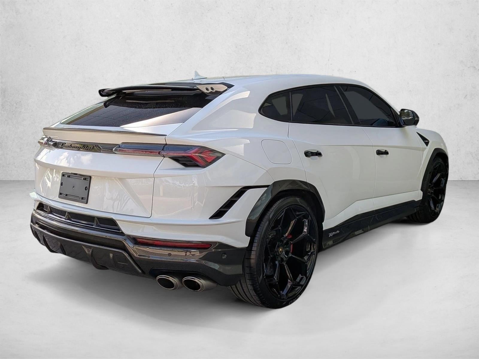 2023 Lamborghini Urus Performante AWD