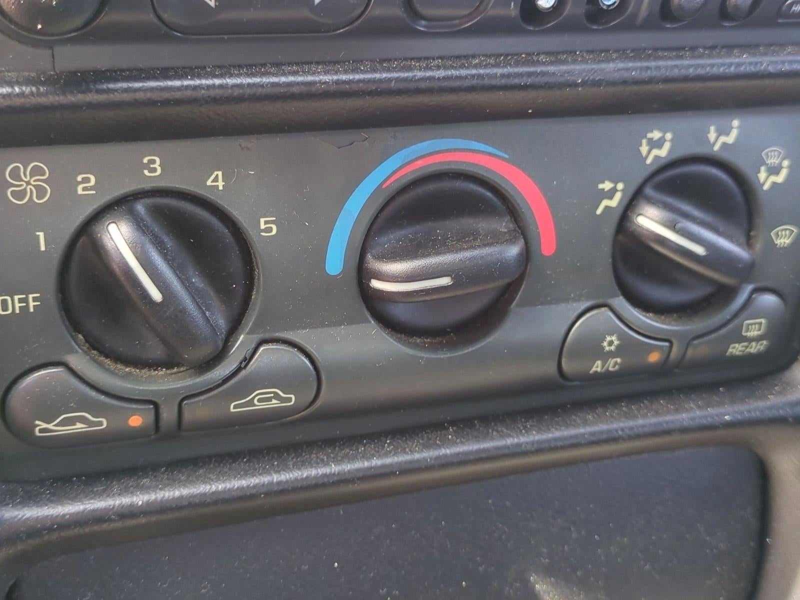 2000 Chevrolet Corvette Base