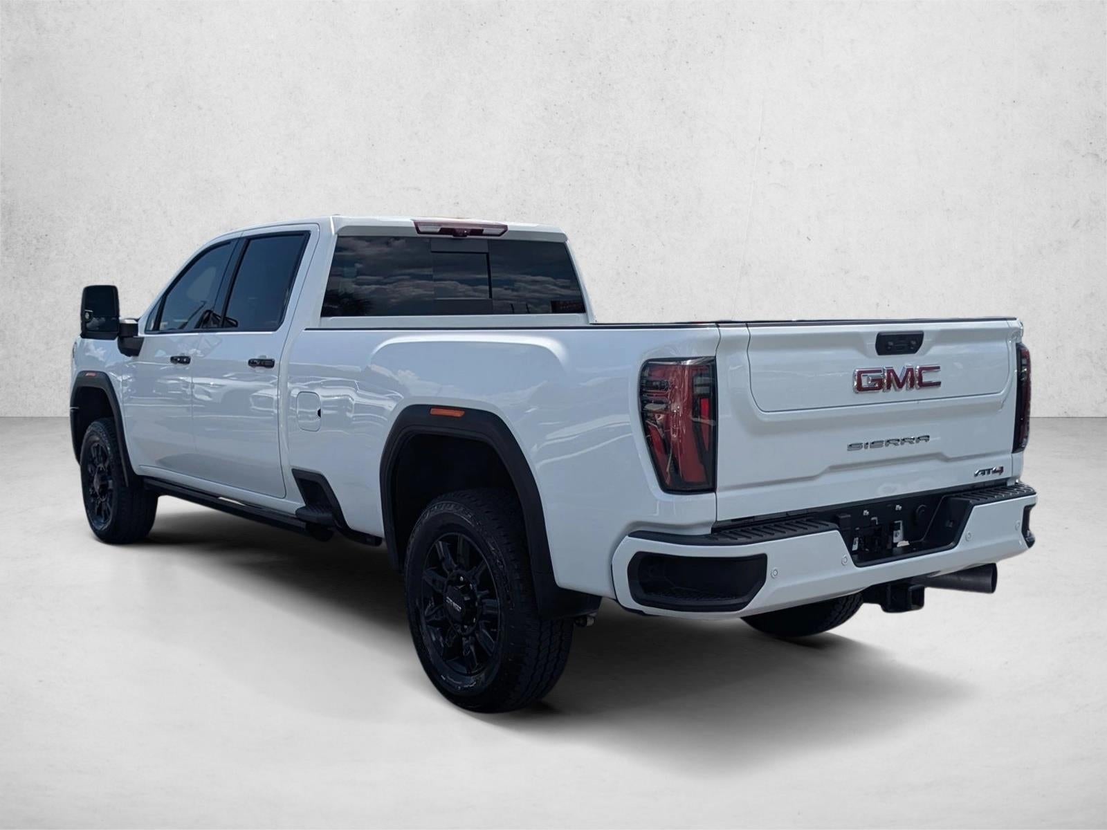2024 GMC Sierra 2500 HD Crew Cab Long Box 4-Wheel Drive AT4