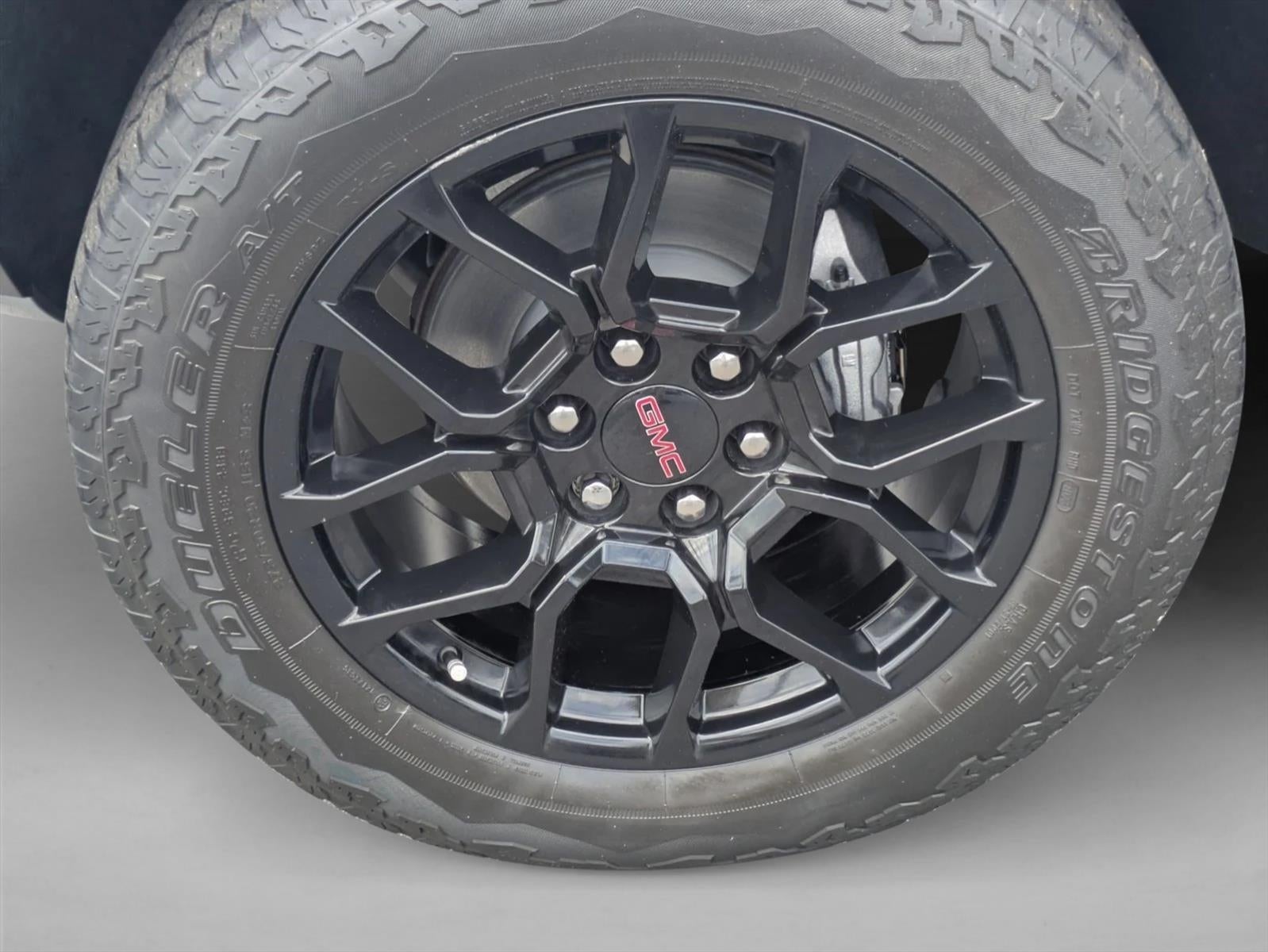 2023 GMC Canyon Crew Cab Short Box 4-Wheel Drive Denali