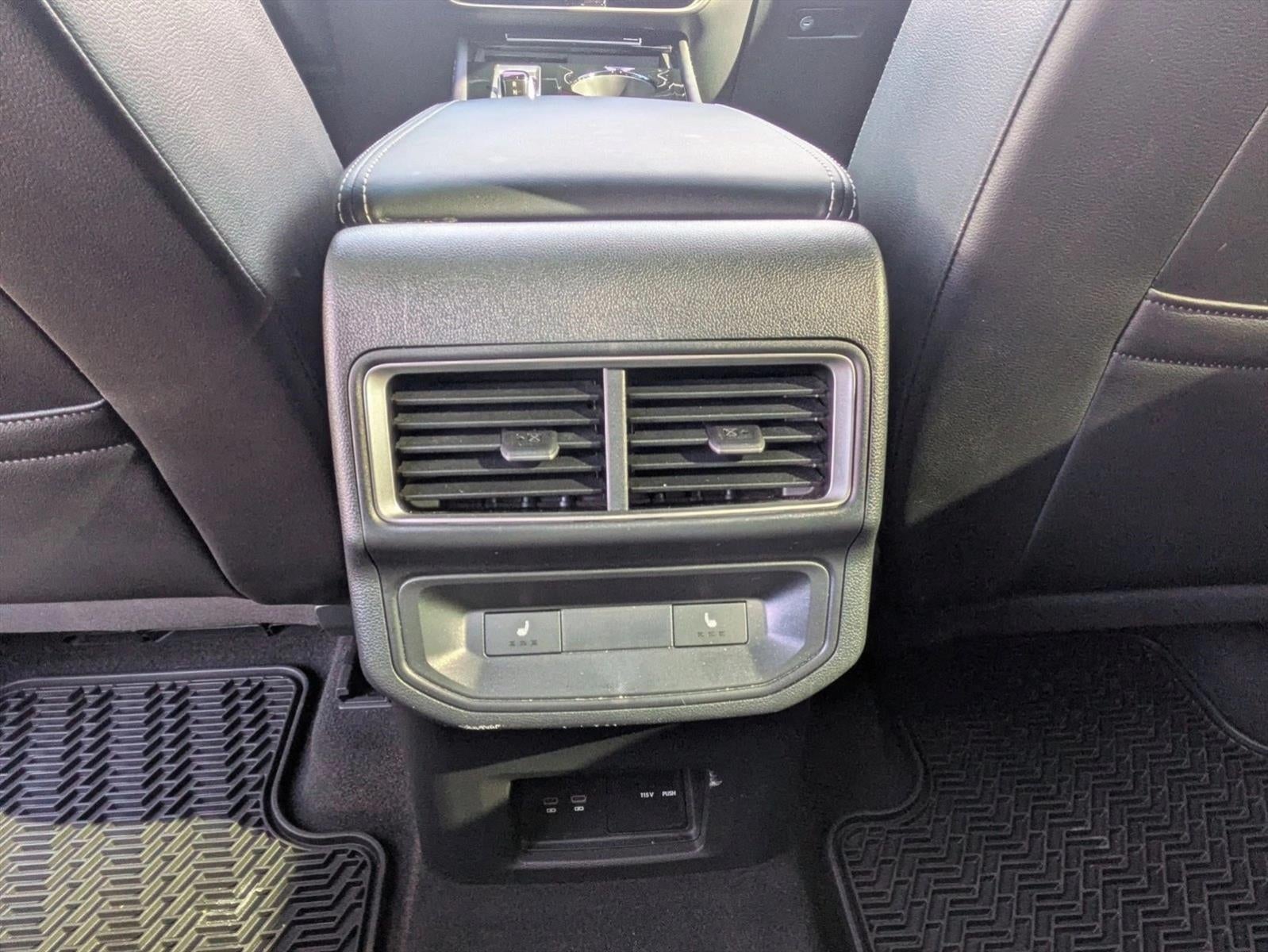 2024 Volkswagen Atlas Cross Sport 2.0T SEL R-Line 4MOTION