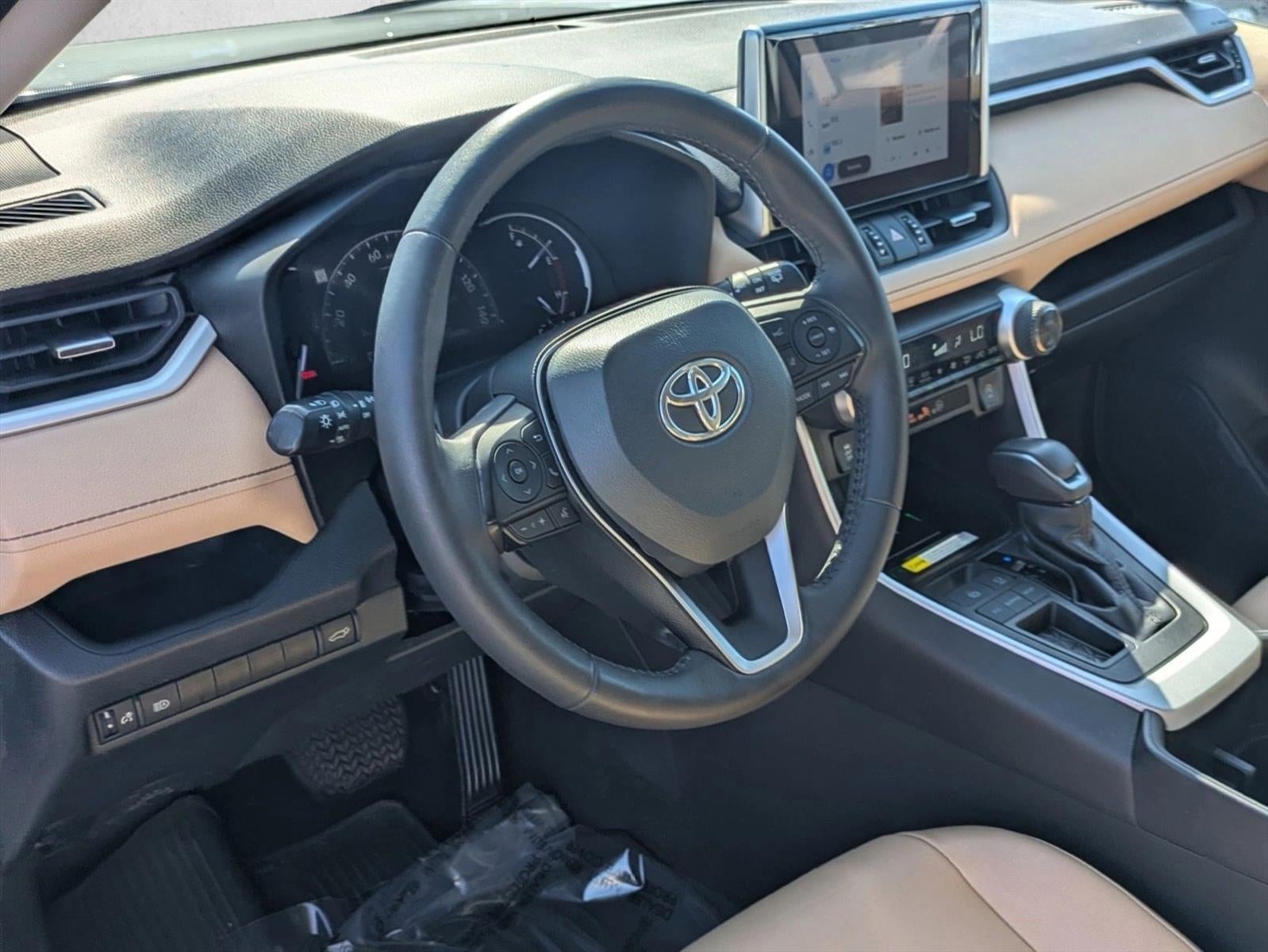 2023 Toyota RAV4 XLE Premium FWD (Natl)