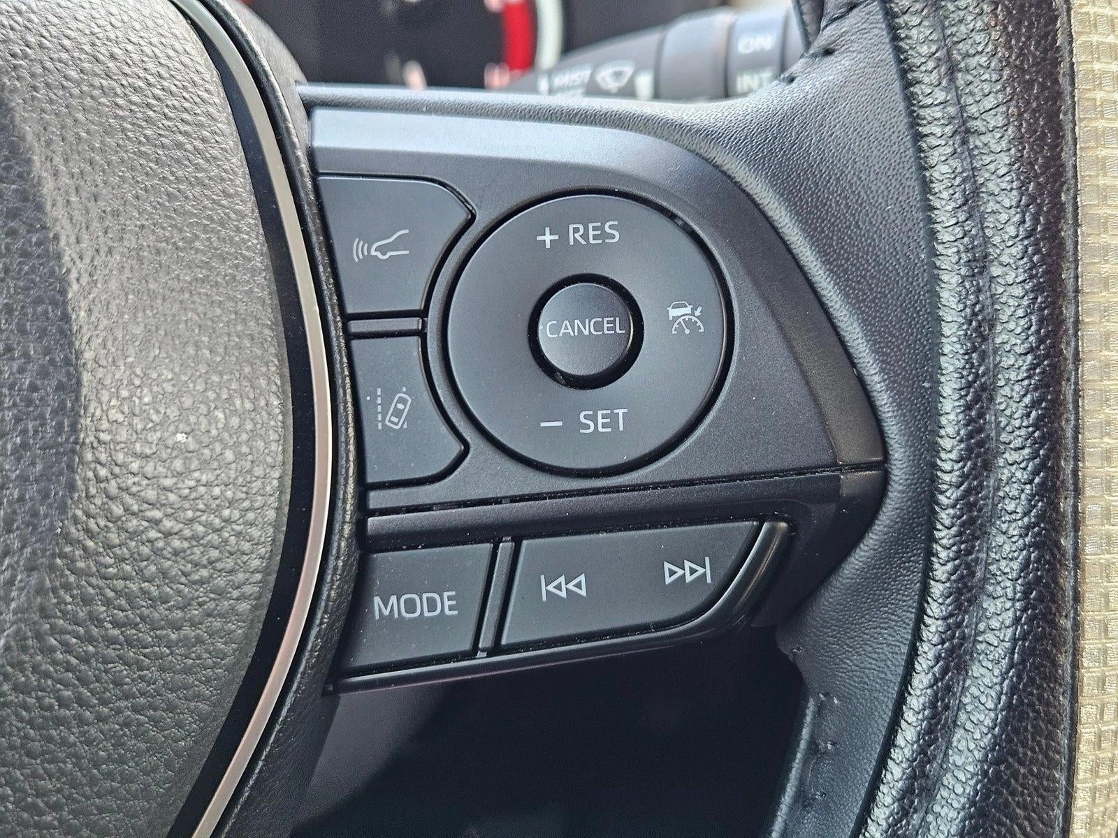 2024 Toyota RAV4 XLE Premium FWD (Natl)