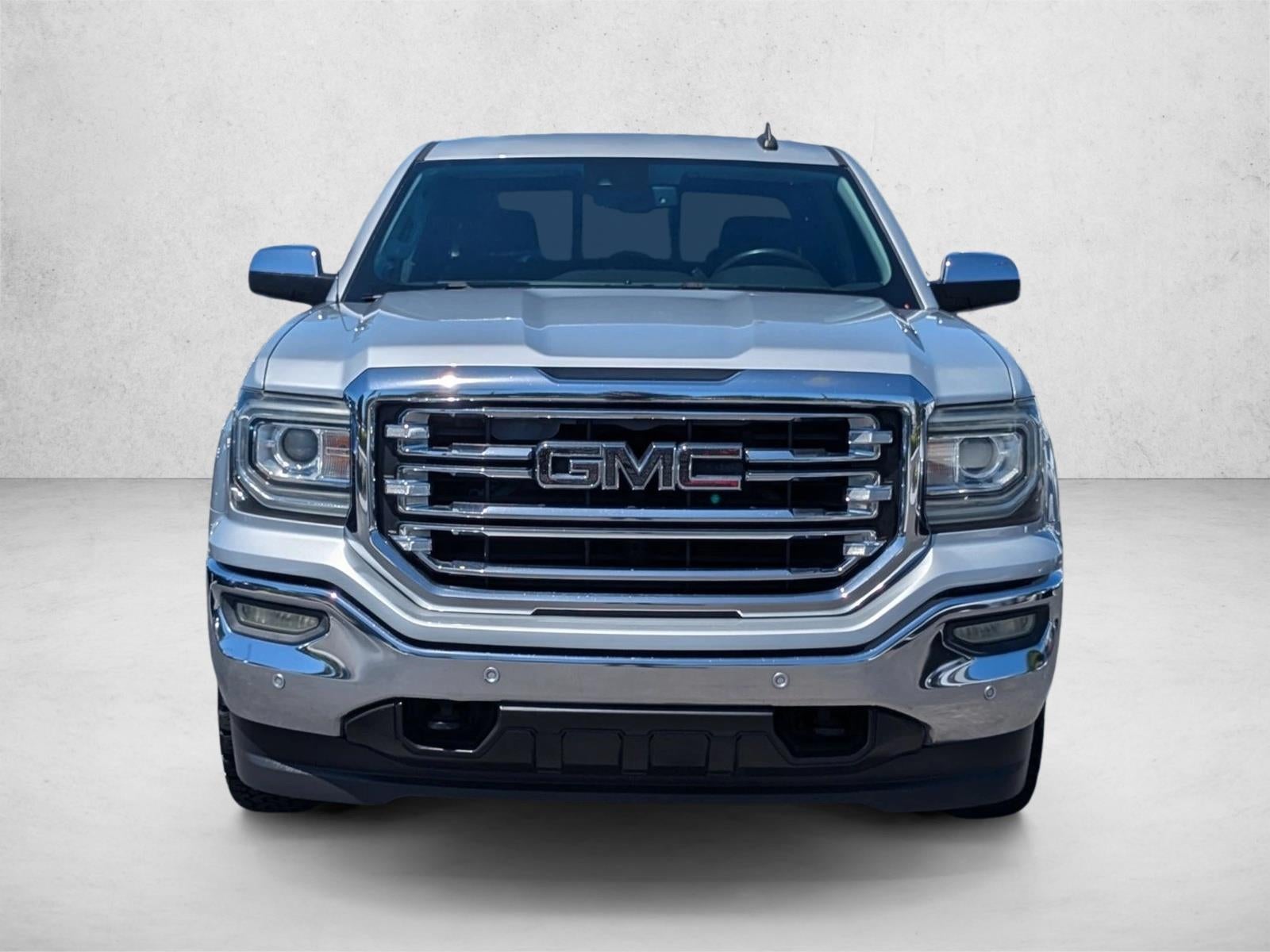 2017 GMC Sierra 1500 Crew Cab Short Box 4-Wheel Drive SLT