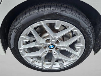 2025 BMW 330i Sedan