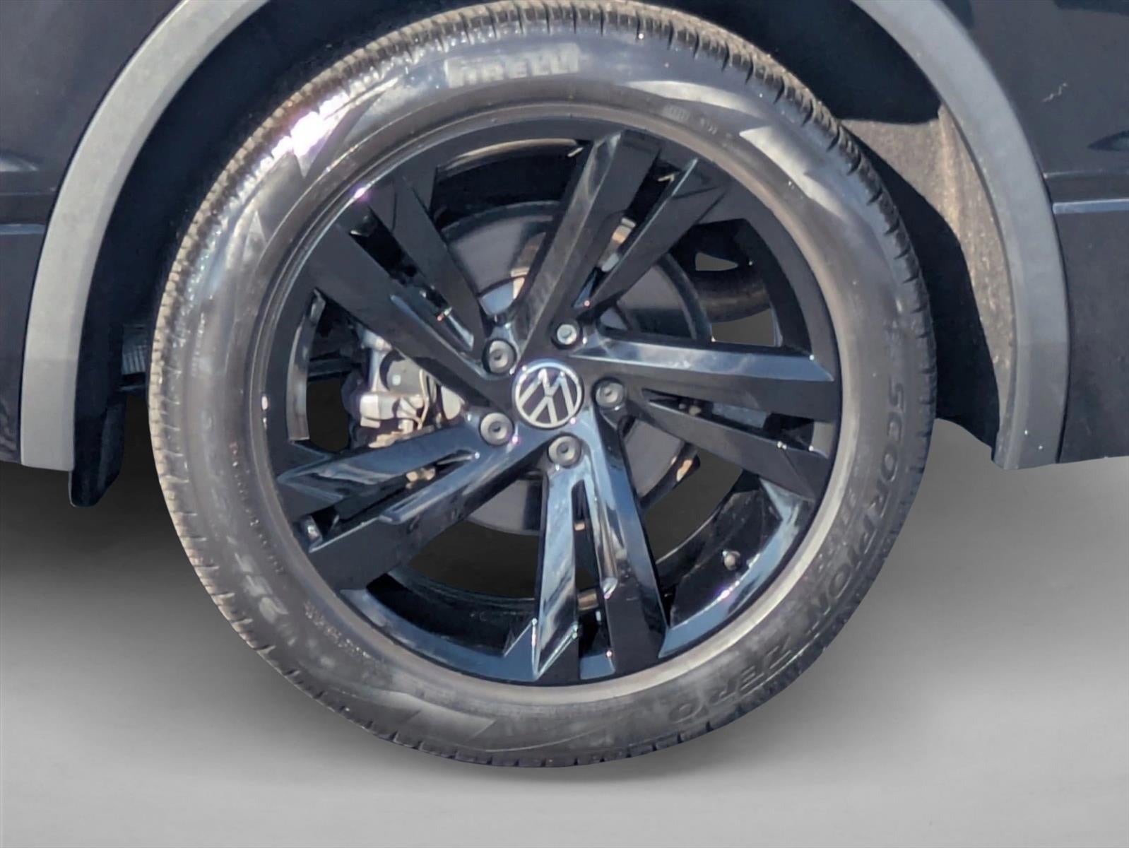 2023 Volkswagen Tiguan 2.0T SE R-Line Black FWD