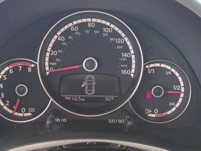 2016 Volkswagen Beetle Convertible 2dr Auto 1.8T Denim PZEV