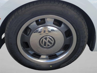 2016 Volkswagen Beetle Convertible 2dr Auto 1.8T Denim PZEV