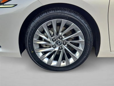 2021 Lexus ES 300h Ultra Luxury FWD