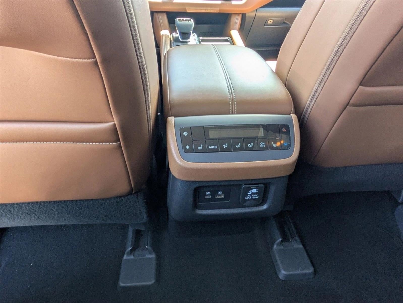 2024 Nissan Pathfinder Platinum 2WD