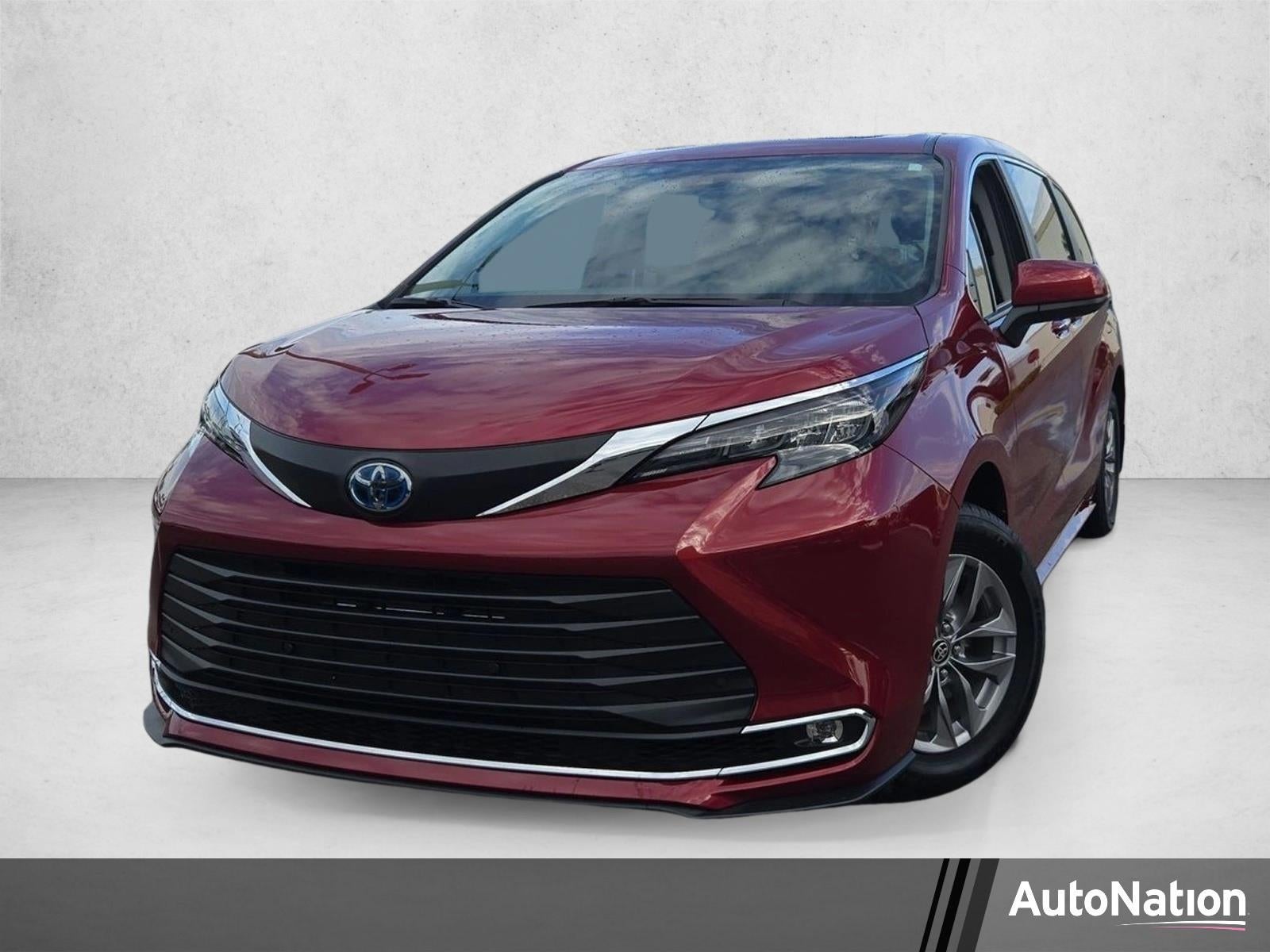 2024 Toyota Sienna XLE