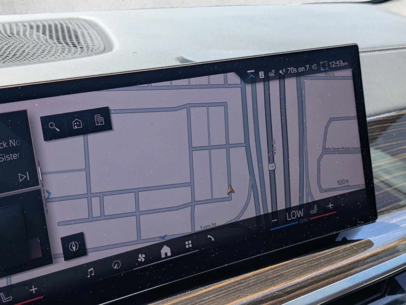 2025 BMW X5 xDrive50e Plug-In Hybrid