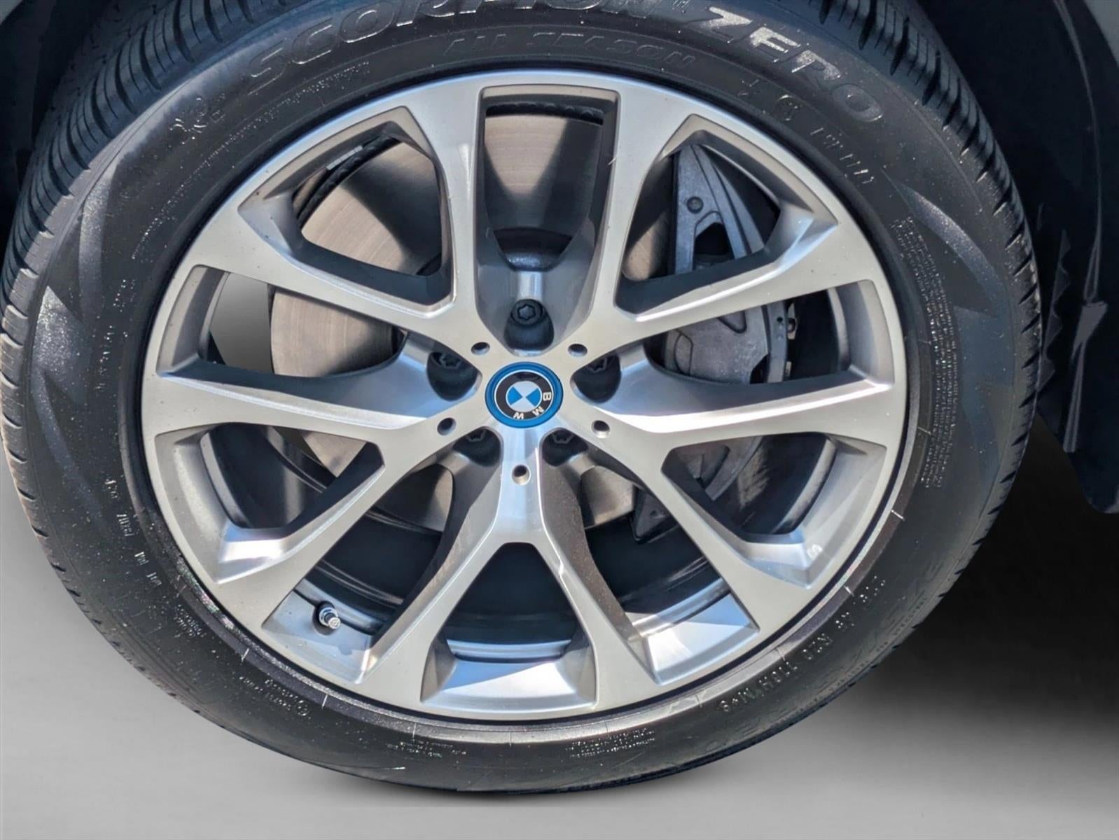 2025 BMW X5 xDrive50e Plug-In Hybrid